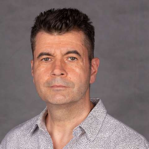 [Vad, János Gábor]